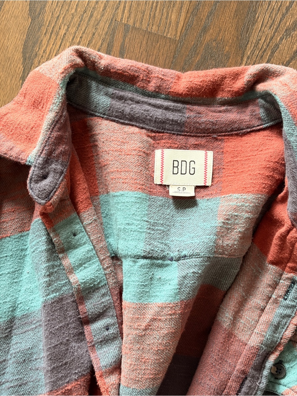 BDG plaid shirt - men’s small